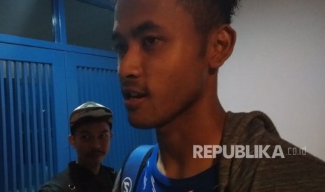 Kiper Persib Bandung, Aqil Savik.