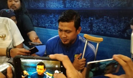 Kiper Persib Bandung, M. Natshir di Graha Persib, Jalan Sulanjana, Kota Bandung, Selasa (10/12). 