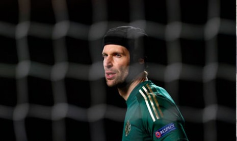 Kiper Petr Cech.