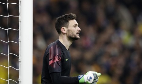 Kiper timnas Prancis, Hugo Lloris pada laga persahabatan lawan Kolombia di Stade de France, Sabtu (24/3) dini hari WIB. Prancis kalah 2-3 pada laga ini.