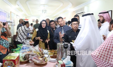 KJRI Jeddah menyelenggarakan pameran produk ekspor Indonesia di Aula Kantor Teknis Urusan Haji, KJRI Jeddah.