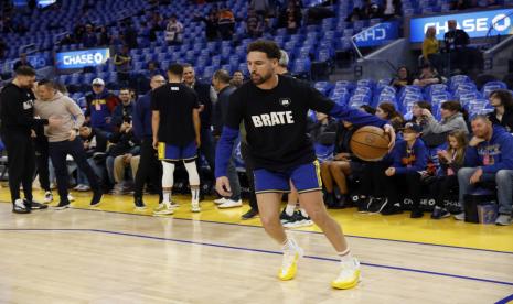 Klay Thompson saat masih memperkuat Golden State Warriors. Klay akan membela Dallas Mavericks musim depan. 