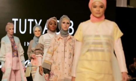 Koleksi busana Tuty Adib di New York Fashion Week 2019