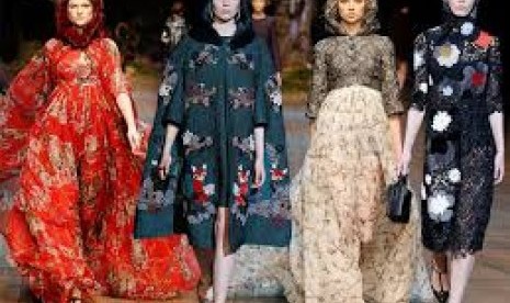 Koleksi Dolce & Gabbana di Milan Fashion Week 2014.