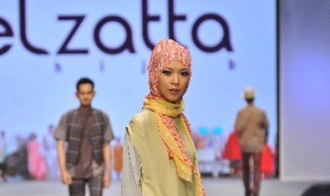 Koleksi hijab dari Elzatta.