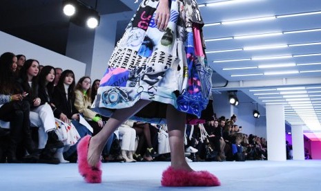 Koleksi Ashley Williams di London Fashion Week, Februari 2020. London Fashion Week akan kembali digelar pada Juni mendatang melalui platform digital.