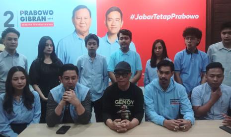 Komandan Fanta TKD Jabar, Jimmy Hendrix, saat deklarasi generasi muda dukung Prabowo-Gibran di Jabar