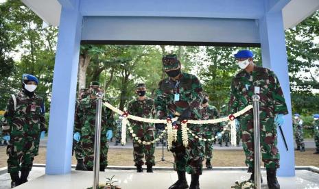 Komandan Lanud Adisutjipto Marsma Bob Henry Panggabean meresmikan markas Brigade Anjing (K9) di Lanud Adisutjipto, Jumat (19/6).