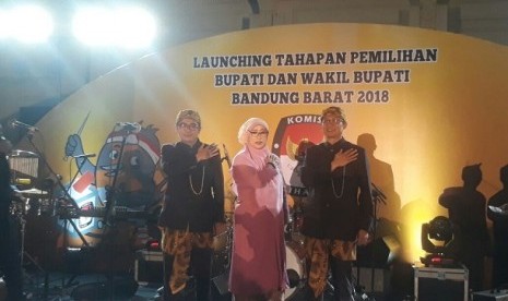  Komisi Pemilihan Umum (KPU) Kabupaten Bandung Barat (KBB) meluncurkan tahapan Pilkada KBB 2018 di di Hotel Mason Pine, Padalarang, Selasa (12/12).