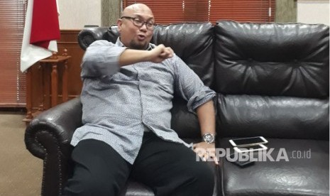 Komisioner KPU Ilham Saputra