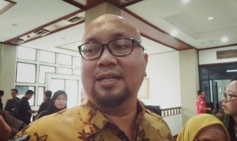 General Election Commission (KPU) commissioner, Ilham Saputra