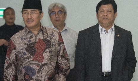 Komisioner KY Imam Anshori Saleh dan Ketua DKPP Jimly Asshiddiqie lolos tahap pertama seleksi capim KPK.