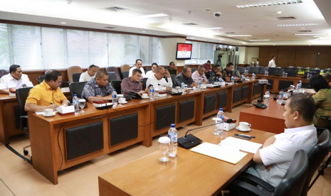 Komite I DPD menggelar  rapat audiensi membahas pembentukan calon Provinsi Sumatera Tengara dengan DPRD Provinsi Sumatera Utara, di Ruang Rapat Komite I, Gedung DPD RI, Senayan Jakarta, Rabu (10/7).