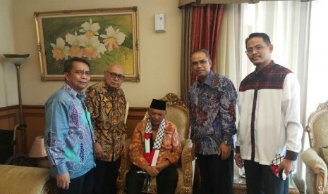 Komite Nasional untuk Rakyat Palestina (KNRP) bersilaturahim dengan gubernur Kalimantan Timur.