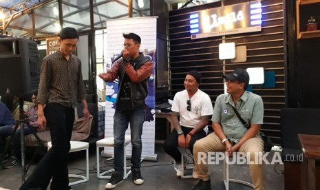 Komunitas beatbox dan cutbraylers Sukabumi tengah berkolaborasi dalam ajang Unity Pitstop di Kota Sukabumi Sabtu (16/4).