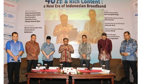 komunitas industri telekomunikasi berdoa bersama untuk mendukung proses pengajuan PK Indar Atmanto, di sela-sela acara diskusi IndoTelko Forum bertajuk 4G & Rich Content : a New Era of Indonesian Broadband. Doa dipimpin oleh Dirjen SDPPI Kementerian Komuni