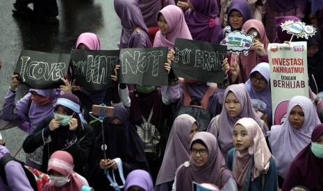 Jilbab semakin mendapat tempat di kalangan Muslimah kini Komunitas Islam yang tergabung dalam Solidaritas Peduli Jilbab (ilustrasi)