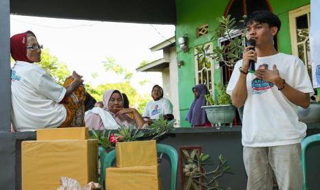 Komunitas Nelayan Pesisir Sulawesi Selatan (Sulsel) bersilaturahmi dengan kelompok pelaut yang ada di Desa Ujung Baji, Kecamatan Sanrobone, Kabupaten Takalar, Sulsel.