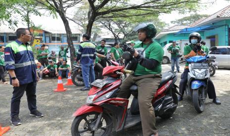 Komunitas Ojek Online (Kajol) Indonesia. 