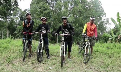 Komunitas sepeda Republika Uphill Killer