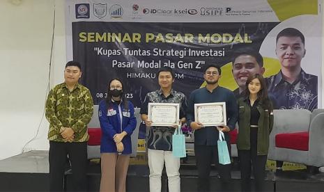 Komunitas Universitas BSI (Bina Sarana Informatika) atau yang lebih dikenal dengan KSPM GI BEI Universitas BSI telah berkolaborasi dengan Himpunan Manajemen Akuntansi (HIMAKU) sukses menggelar Seminar Pasar Modal dengan Tema Kupas Tuntas Strategi Investasi Pasar Modal Ala Gen Z. 