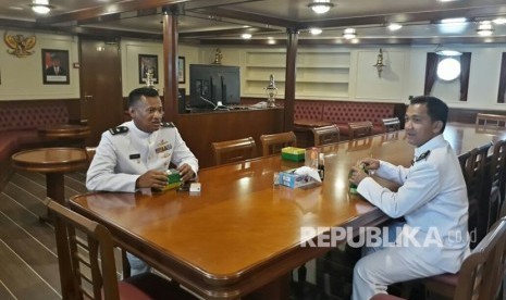 Kondisi di dalam KRI Bima Suci. Kapal layar yang akan difungsikan sebagai kapal latih ini akan meneruskan tugas KRI Dewa Ruci yang legendaris. Berbagai fitur canggih dimiliki kapal ini, termasuk desalinator dan sistem navigasi teranyar.