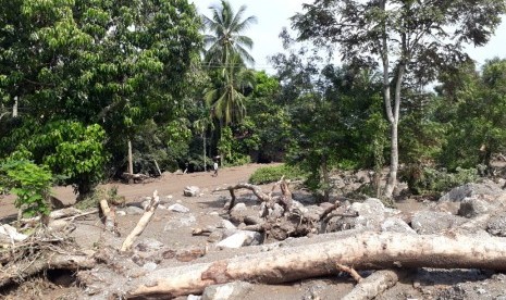 Kondisi Jorong Tanjuang Sawah Nagari Padang Laweh Malalo kecamatan Batipuh Selatan, Kabupaten Tanah Datar usai dilanda banjir bandang pada Jum