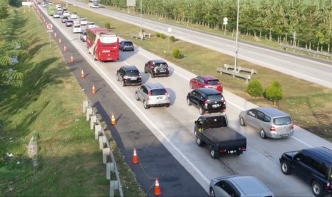 Kondisi lalu lintas jalur tol Cipali