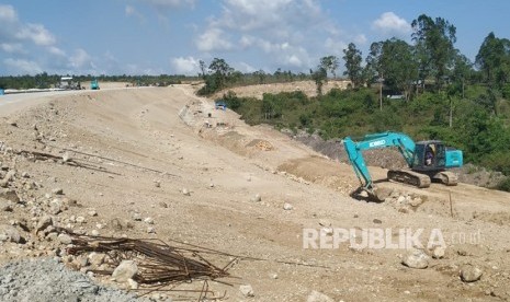 Presiden Joko Widodo (Jokowi) mengapresiasi cepatnya proses pembangunan infrastruktur jalan tol di Banda Aceh. Foto kondisi pengerjaan proyek pembangunan Jalan Tol Banda Aceh - Sigli, (ilustrasi).