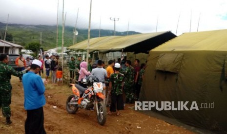 Kondisi pengungsian korban terdampak gempa Lebak, Banten, di Desa Malasari, Kecamatan Nanggung, Kabupaten Bogor.