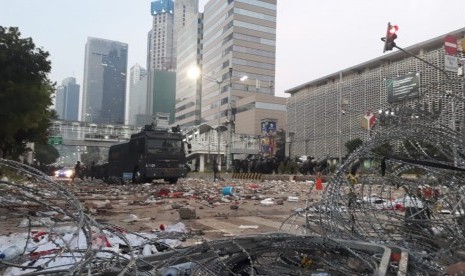 Kondisi di sekitar kantor Badan Pengawas Pemilu (Bawaslu) RI, Thamrin, Jakarta Pusat, Kamis (23/5) pagi. 