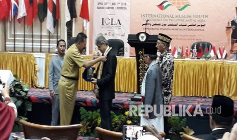 Konferensi Pemuda Muslim Internasional yang dihadiri 200 peserta dari 20 negara membahas pembebasan Alqsa dan Palestina  digelar di Bandar Lampung, Senin (30/4).