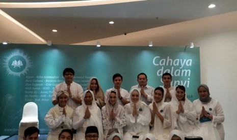 Konferensi pers peluncuran video klip Cahaya Dalam Sunyi di kawasan Kuningan Jakarta Selatan.