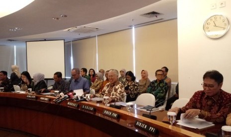 Konferensi pers refleksi 2018 dan proyeksi-target 2019 Kementerian Perdagangan di Jakarta, Kamis (10/1). 