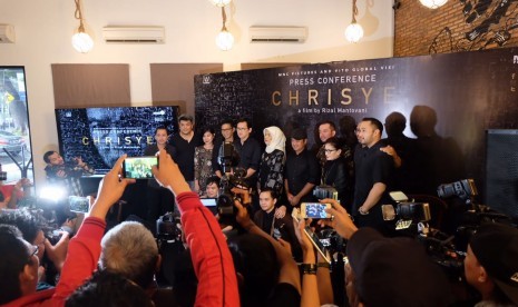 Konferensi pers rencana pembuatan film Chrisye yang dibintangi oleh Vino G Bastian.