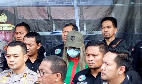 Konferensi pers terkait penangkapan artis Lucinta Luna terkait penyalahgunaan narkoba di Mapolres Metro Jakarta Barat, Rabu (12/2). 