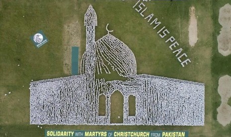 konfigurasi gambar Masjid Al Noor Christcurch yang dibentuk ribuan warga Pakistan