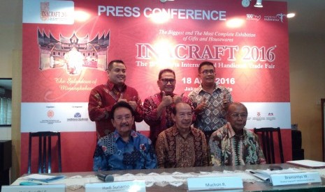 Konfrensi Pers INACRAFT 2016