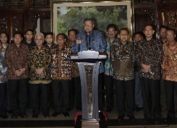 Konpers Presiden SBY bersama Setgab di Cikeas Bogor, Rabu malam, (14/3).