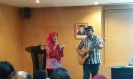 Konser buku di perpustakaan MPR RI.