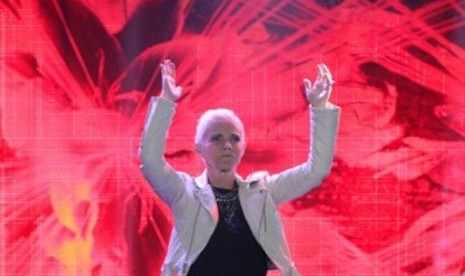 Vokalis Roxette Marie Fredriksson saat konser di Mata Elang International Stadium (MEIS) Ancol, Jakarta, Sabtu (3/3/2012). Fredriksson tutup usia pada Selasa (10/12). (Republika Online/Fafa)