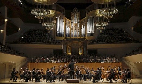 Konser musik klasik.