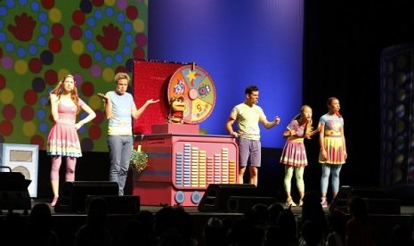 Konser seru Hi-5 House Hits di Skenoo Hall, Gandaria City, Rabu (18/2)