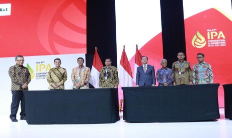 Konsorsium PT Pertamina Hulu Energi North East Java bersama PT Posco International ENP Indonesia (Posco ENP) resmi mengelola Wilayah Kerja (WK) Bunga selama 30 tahun ke depan. PT Pertamina Hulu Energi North East Java merupakan bagian dari Subholding Upstream Pertamina yang dikoordinasikan oleh PT Pertamina Hulu Energi (PHE).