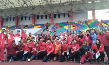 Kontingen Indonesia Cabang Olahraga Atletik untuk ASEAN Schools Games, Semarang, Selasa (9/7).