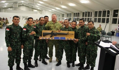 Kontingen TNI AD menerima penghargaan di ajanng AASAM.