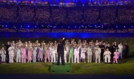 Koor anak-anak dalam pembukaan Olimpiade London 2012