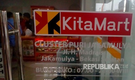 Koperasi Syariah 212  meluncurkan minimarket bernama ‘Kita Mart’ di daerah Jati Asih, Bekasi, Jawa Barat, Rabu (29/3).