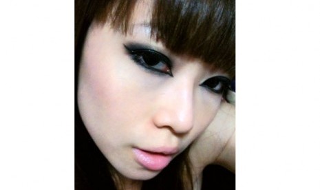 korean smokey eyes