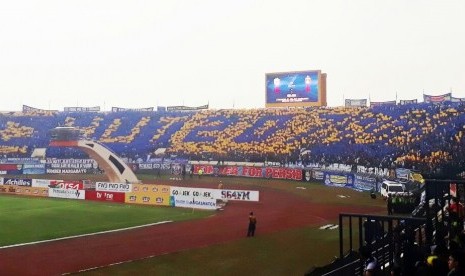 Koreografi Selamat HUT Kota Bandung dari Bomber Persib.